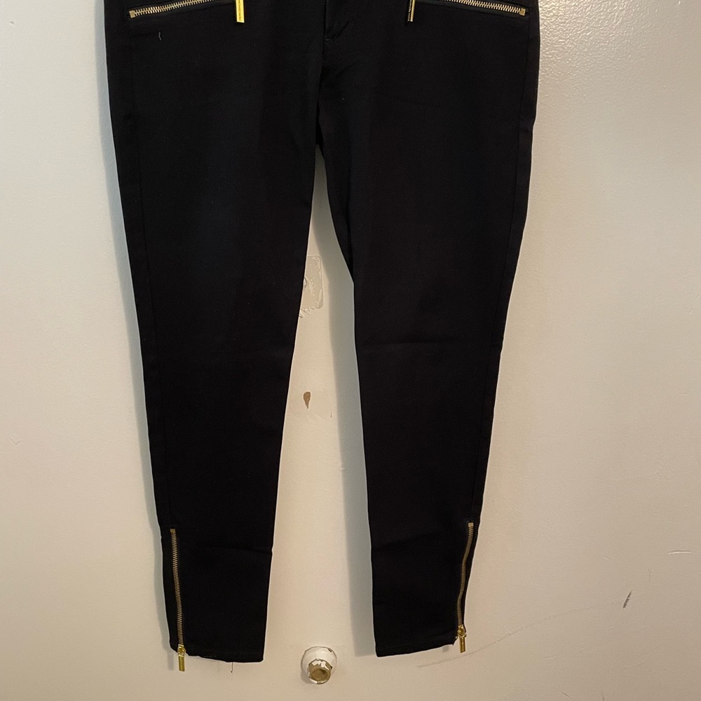 Michael Kors, size 8 black pants. Used good condition.Gold zipper and buttons - Picture 5 of 6